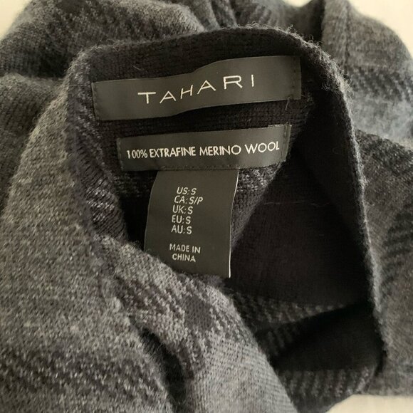 Tahari Extra Fine Merino Wool Women’s Small Sweater Dark Gray Black Plaid - Picture 7 of 8